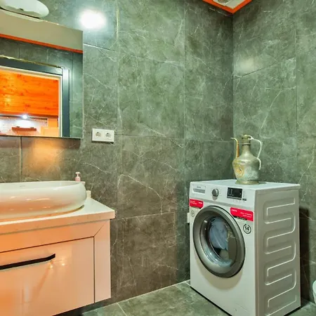 1 Bedroom 6841 *